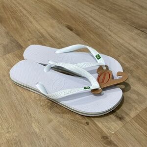 NEW Women’s Havaianas Flip Flops